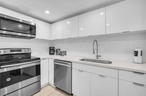 Sian Ocean Residences, 4001 S Ocean Dr #7K, Hollywood, Florida 33019, image 3