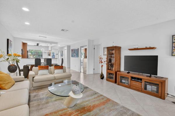 Fairways Of Boca Lago, 8310 Casa Del Lago #D, Boca Raton, Florida 33433, image 2