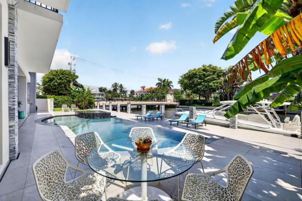 Pelican Isle, 39 Pelican Dr, Fort Lauderdale, Florida 33301, image 2