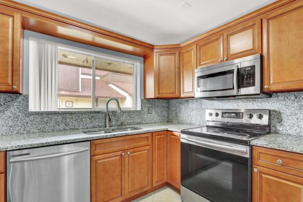 5272 Bosque Ln #31, West Palm Beach, Florida 33415, image 1