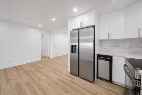 Palm Beach Leisureville, 2106 Alfred Dr, Boynton Beach, Florida 33426, image 1