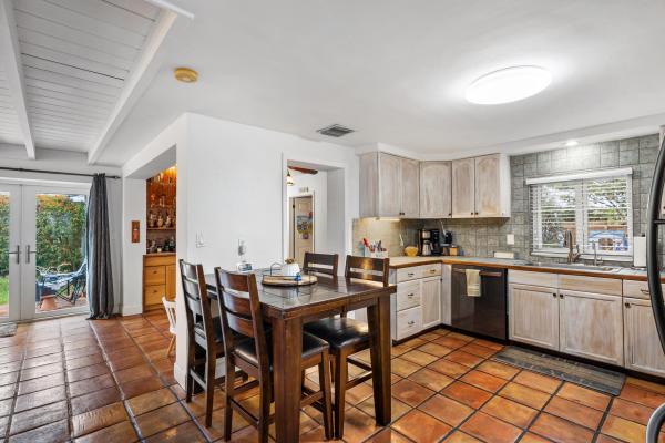 Lantana Residential, 518 Minnesota St, Lantana, Florida 33462, image 2
