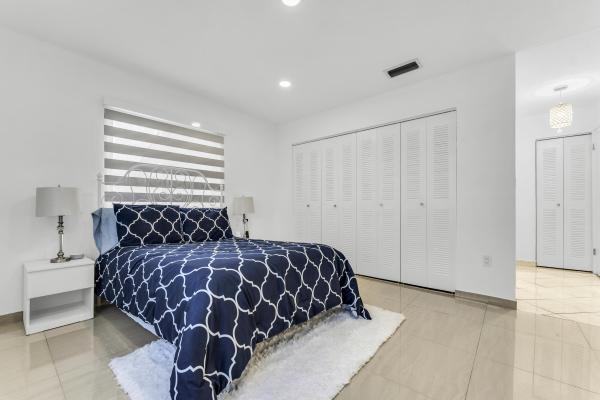 Leslie Patio Homes, 20371 NW 32nd Ct, Miami Gardens, Florida 33056, image 3