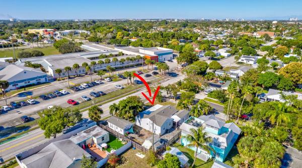 Fernwood, 736 Rockland Dr, West Palm Beach, Florida 33405, image 1