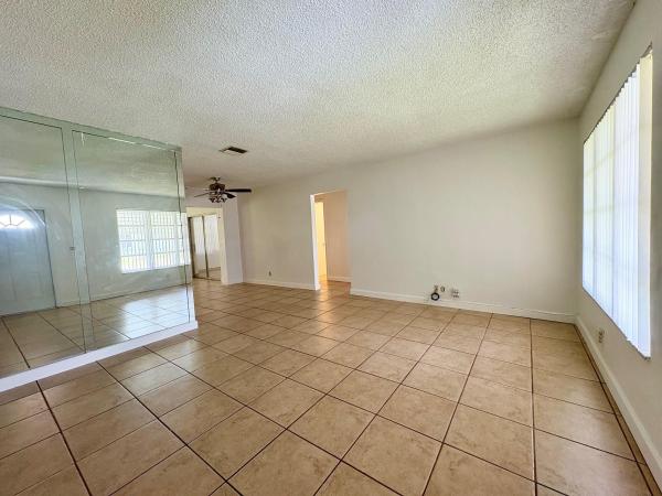 Mainlands Of Tamarac Lakes, 4603 NW 49th St, Tamarac, Florida 33319, image 2