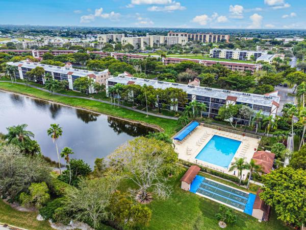 Huntington Lakes 4, 7341 Amberly Ln #307, Delray Beach, Florida 33446, image 1