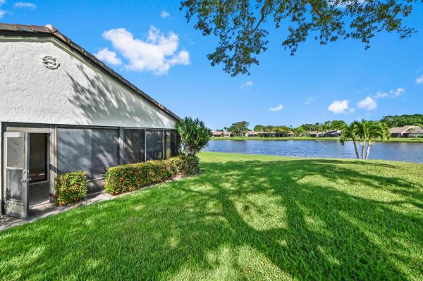 The Landings At Aberdeen, 5537 Parkwalk Cir E, Boynton Beach, Florida 33472, image 1