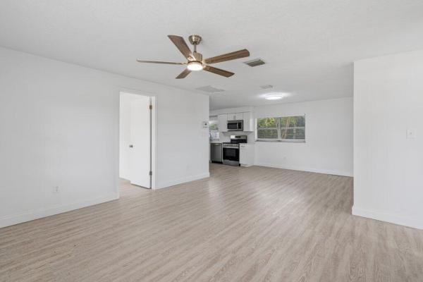 Sheraton Plaza, 311 Essex Dr, Fort Pierce, Florida 34946, image 3