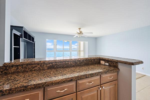 Wilshire East, 400 Wilma Cir #206, Riviera Beach, Florida 33404, image 2