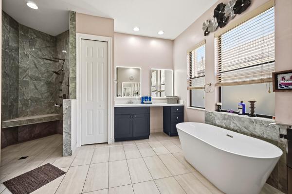 Versailles At Wellington, 10340 Trianon Pl, Wellington, Florida 33449, image 3