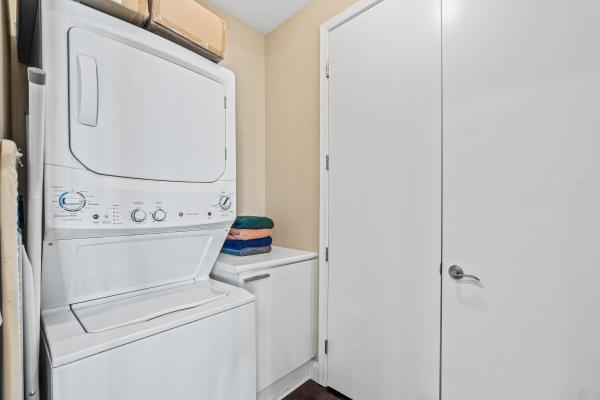Marina Grande Club & Residences, 2650 Lake Shore Dr #2403, Riviera Beach, Florida 33404, image 2