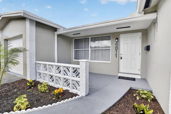 Flair, 4811 NW 20th St, Lauderhill, Florida 33313, image 2