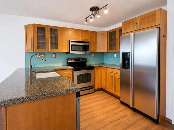 Charter Club, 600 NE 36th St #309, Miami, Florida 33137, image 3
