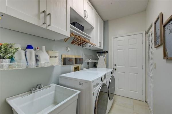 Oxford Estates, 8171 Hampton Wood Dr, Boca Raton, Florida 33433, image 1