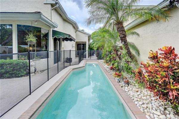 Oxford Estates, 8171 Hampton Wood Dr, Boca Raton, Florida 33433, image 2