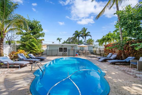 Pine Street Homesites, 702 W Bloxham St, Lantana, Florida 33462, image 2