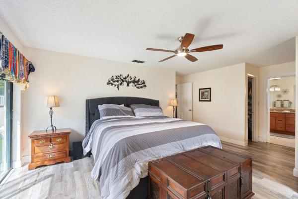 4010 W Sailboat Dr, Cooper City, Florida 33026, image 1