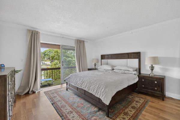 Wimbledon, 5617 NW 16th St #5, Lauderhill, Florida 33313, image 2