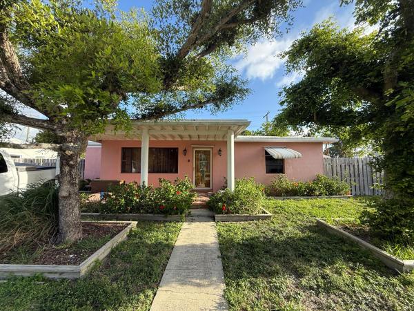 Golfview Heights, 817 Elm Rd, West Palm Beach, Florida 33409, image 2