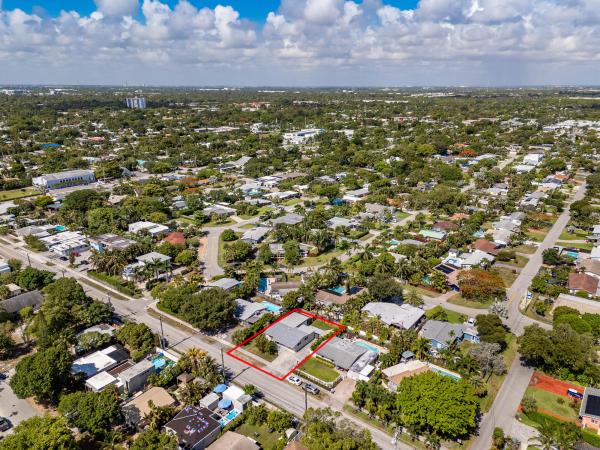 Tropical Manors, 2733 NE 6th Ave, Wilton Manors, Florida 33334, image 1