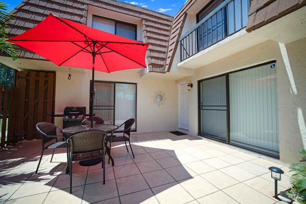 Jupiter Plantation, 825 Center St #11C, Jupiter, Florida 33458, image 1