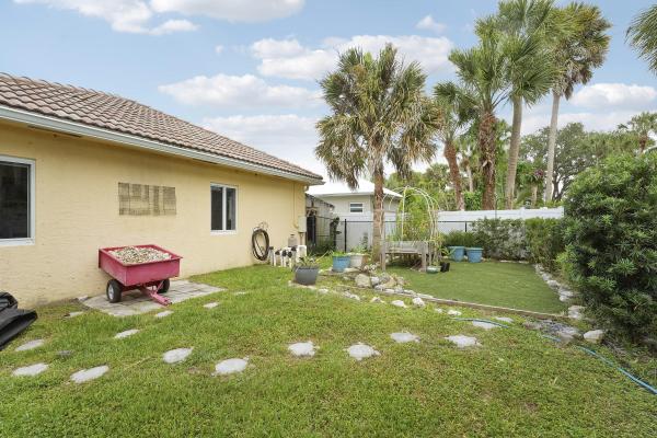 Hidden Oaks, 1590 SW Underwood Ave, Port St. Lucie, Florida 34953, image 1