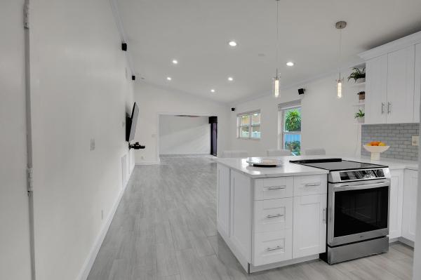 Eastgate At Whisper Walk, 8182 Springtree Rd, Boca Raton, Florida 33496, image 2