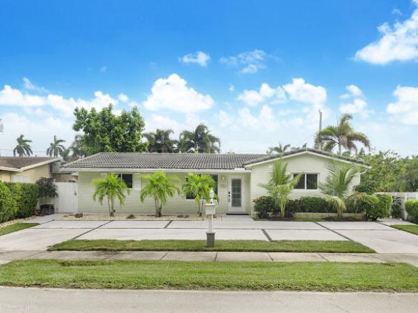 Country Club Homes, 1250 Arthur St, Hollywood, Florida 33019, image 1