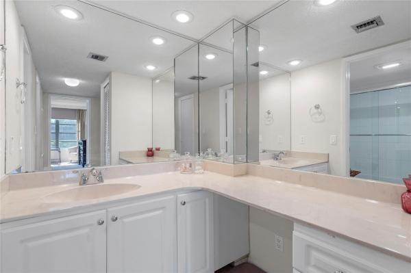 Oaks Terrace At Palm-Aire, 4240 Oaks Ter #105, Pompano Beach, Florida 33069, image 1