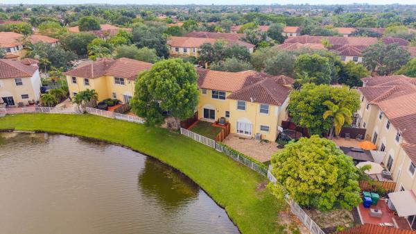 Escada At Vizcaya, 5100 SW 141st Ave, Miramar, Florida 33027, image 2