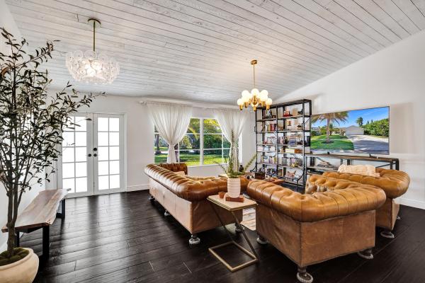 Hidden Valley, 271 Oregon Ln, Boca Raton, Florida 33487, image 1