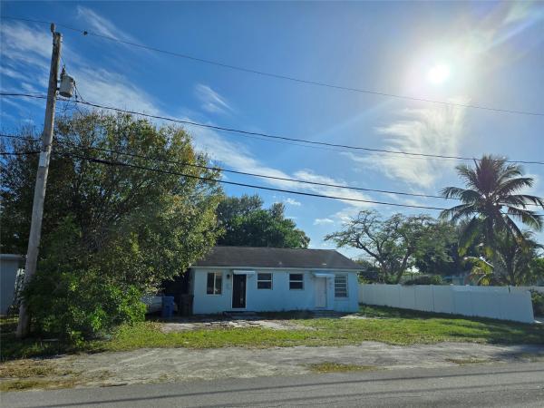 South Corals, 1262 NE 34th Ct, Oakland Park, Florida 33334, image 1