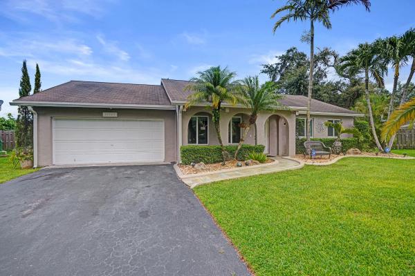 Tanglewood, 10141 SW 49th Ct, Cooper City, Florida 33328, image 2