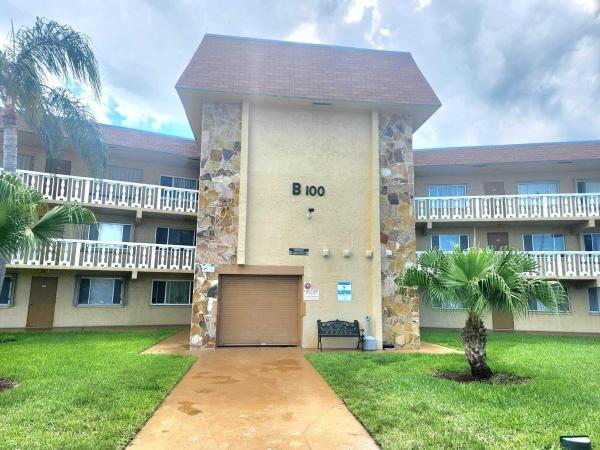 Village Green 1, 100 Village Green Cir E #B-212, Palm Springs, Florida 33461, image 1