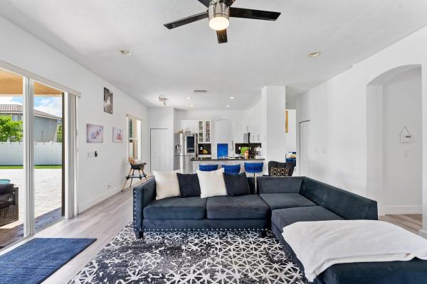 Harborside Estates At Pembroke Shores, 16223 SW 15th St, Pembroke Pines, Florida 33027, image 2
