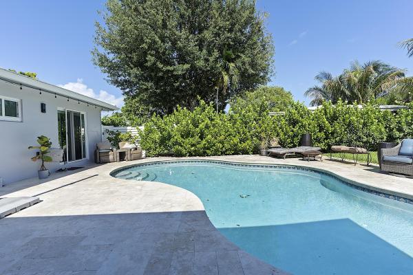 South Corals, 1580 NE 34th St, Oakland Park, Florida 33334, image 1