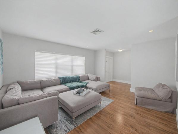 University Park Country Club Estates, 108 Orchard Ridge Ln, Boca Raton, Florida 33431, image 2