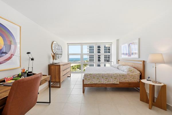 Silver Thatch Atlantic Plaza, 531 N Ocean Blvd #1210, Pompano Beach, Florida 33062, image 1