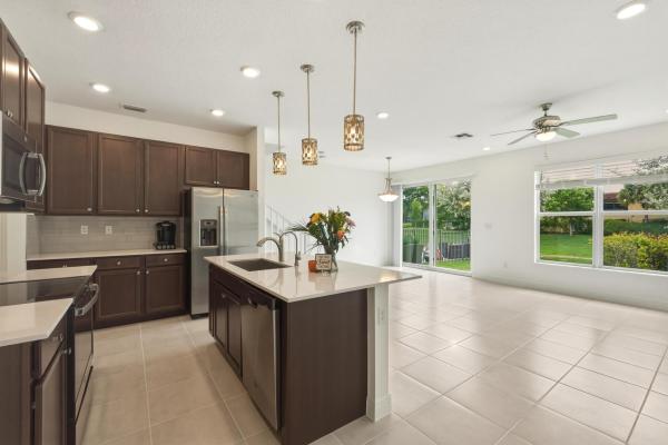 Veleiros At Crystal Lake, 4364 Veleiros Ave, Deerfield Beach, Florida 33064, image 1