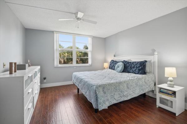 Coronado At Jacaranda, 250 Jacaranda Dr #408, Plantation, Florida 33324, image 3