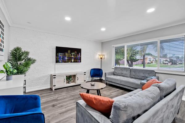 Boulevard Heights, 6860 Tyler St, Hollywood, Florida 33024, image 1