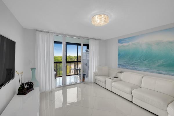 Clearwater Of Meadowlakes, 1266 S Military Trl #561, Deerfield Beach, Florida 33442, image 3