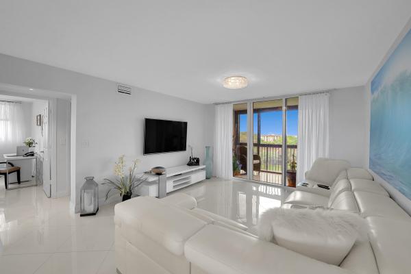 Clearwater Of Meadowlakes, 1266 S Military Trl #561, Deerfield Beach, Florida 33442, image 1