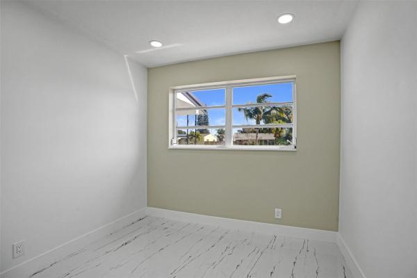 Coral Manor, 1437 SW 1st Ave, Deerfield Beach, Florida 33441, image 3