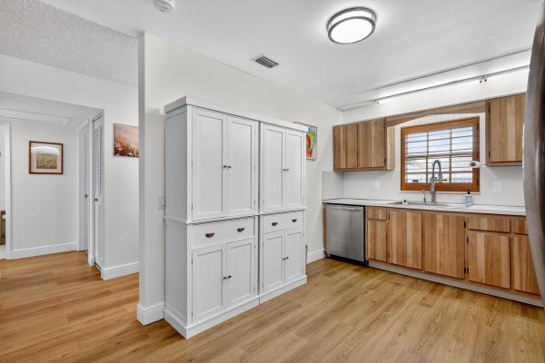 448 Franconia Cir #B, Lake Worth, Florida 33467, image 1