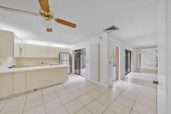 Waterford Courtyards At Jacaranda, 713 NW 99th Cir, Plantation, Florida 33324, image 3