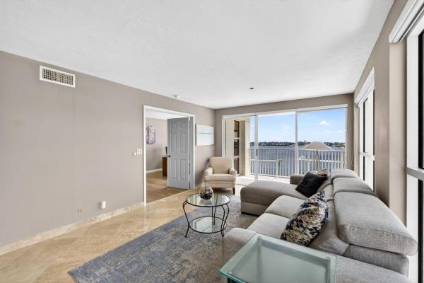 Harbor Towers & Marina, 3901 S Flagler Dr #703, West Palm Beach, Florida 33405, image 2