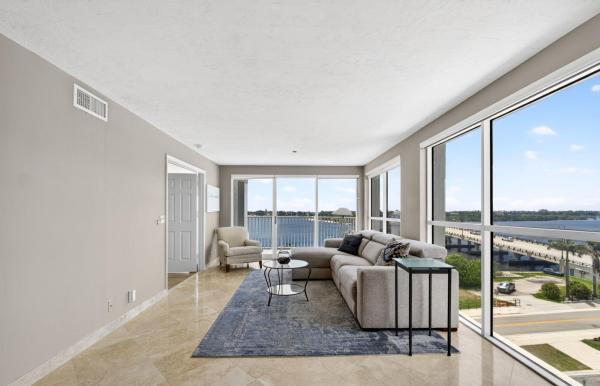 Harbor Towers & Marina, 3901 S Flagler Dr #703, West Palm Beach, Florida 33405, image 3