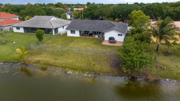 Hawkes Bluff, 5791 Hawkes Bluff Ave, Davie, Florida 33331, image 2