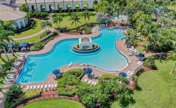 Bryden Village, 9205 Dupont Pl, Wellington, Florida 33414, image 2